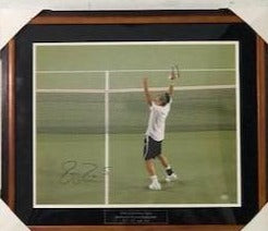 Roger Federer Autographed 16x20 - 2006 Australian Open